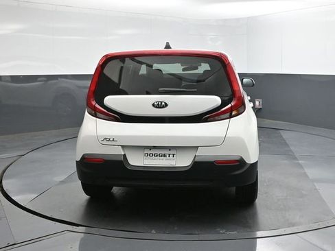 Used 2021 Kia Soul LX FWD image 7