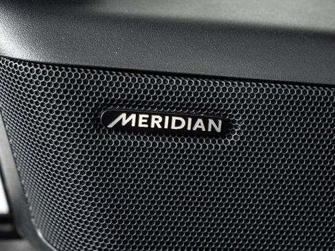 Used 2023 Land Rover Range Rover SE image 7