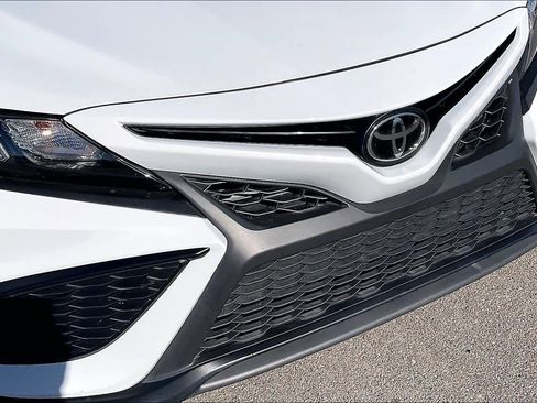 Used 2022 Toyota Camry SE image 29