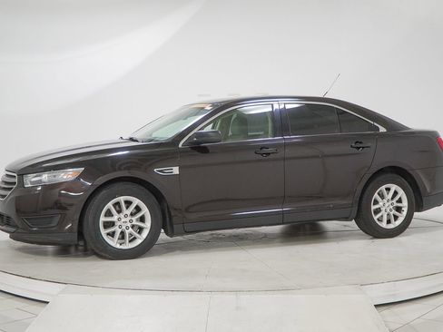Used 2014 Ford Taurus SE FWD image 4