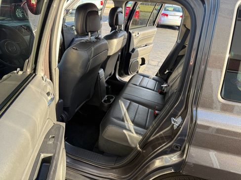 Used 2016 Jeep Patriot High Altitude image 12
