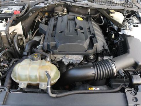 Used 2016 Ford Mustang Premium image 29