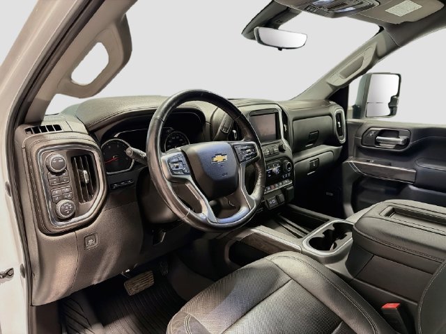 Used 2020 Chevrolet Silverado 3500 LTZ w/ LTZ Plus Package AWD/4WD image 9