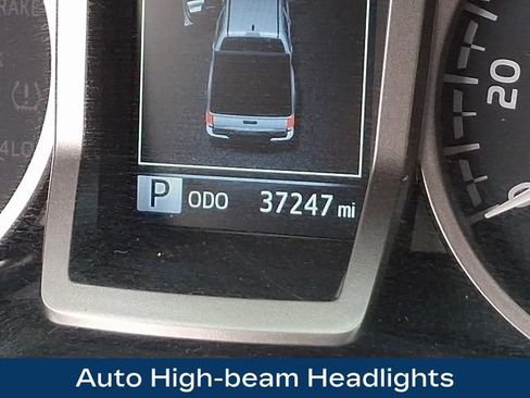 Used 2023 Toyota Tacoma SR5 AWD/4WD image 6