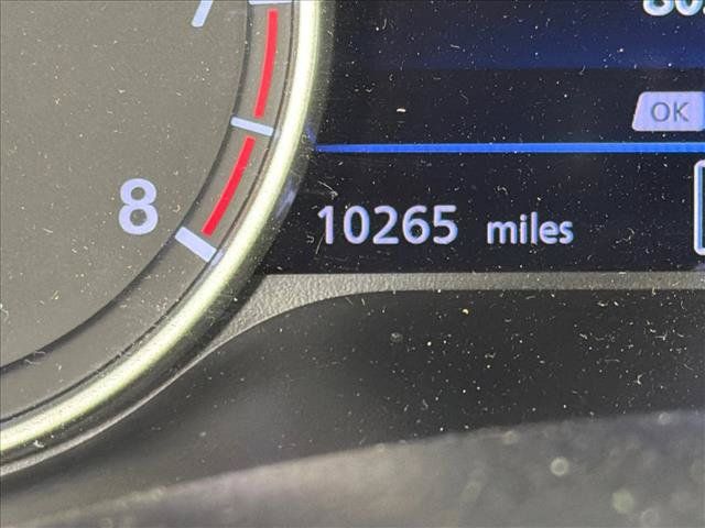 Used 2025 Nissan Sentra SR FWD image 27