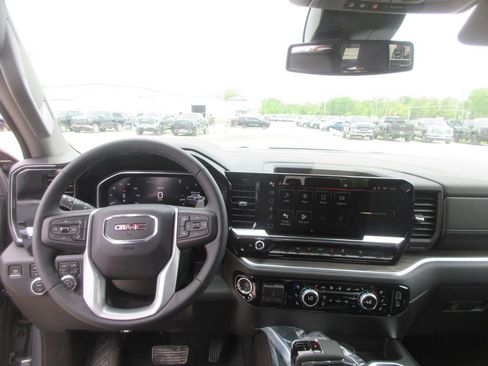 New 2026 GMC Sierra 1500 SLT w/ SLT Premium Package AWD/4WD image 14