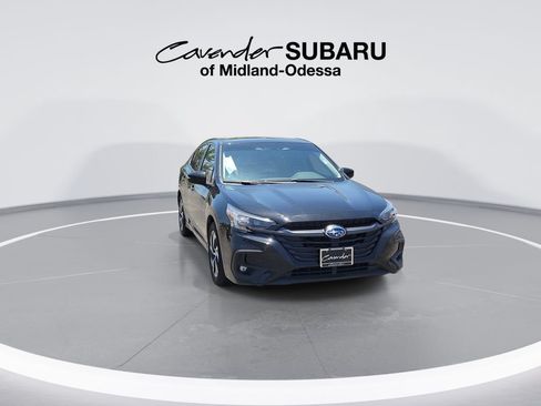 Used 2025 Subaru Legacy Premium AWD/4WD image 2
