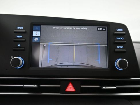 New 2026 Hyundai Elantra SE image 16