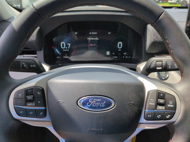 New 2026 Ford Explorer Active RWD image 29