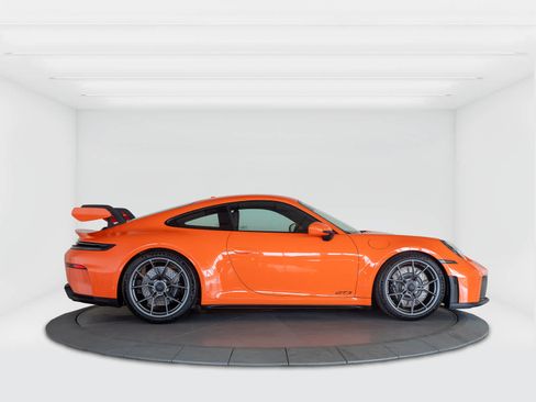 Used 2026 Porsche 911 GT3 RWD image 6