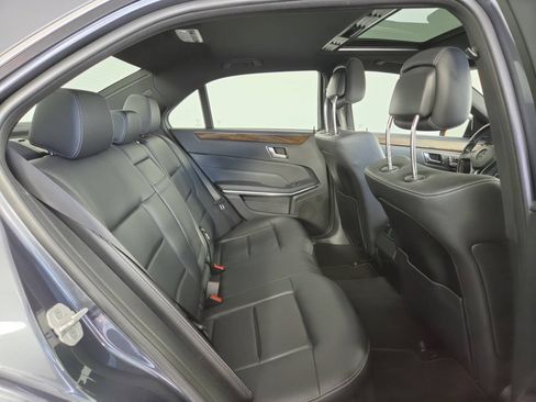 Used 2016 Mercedes-Benz E 350 4MATIC Sedan image 26