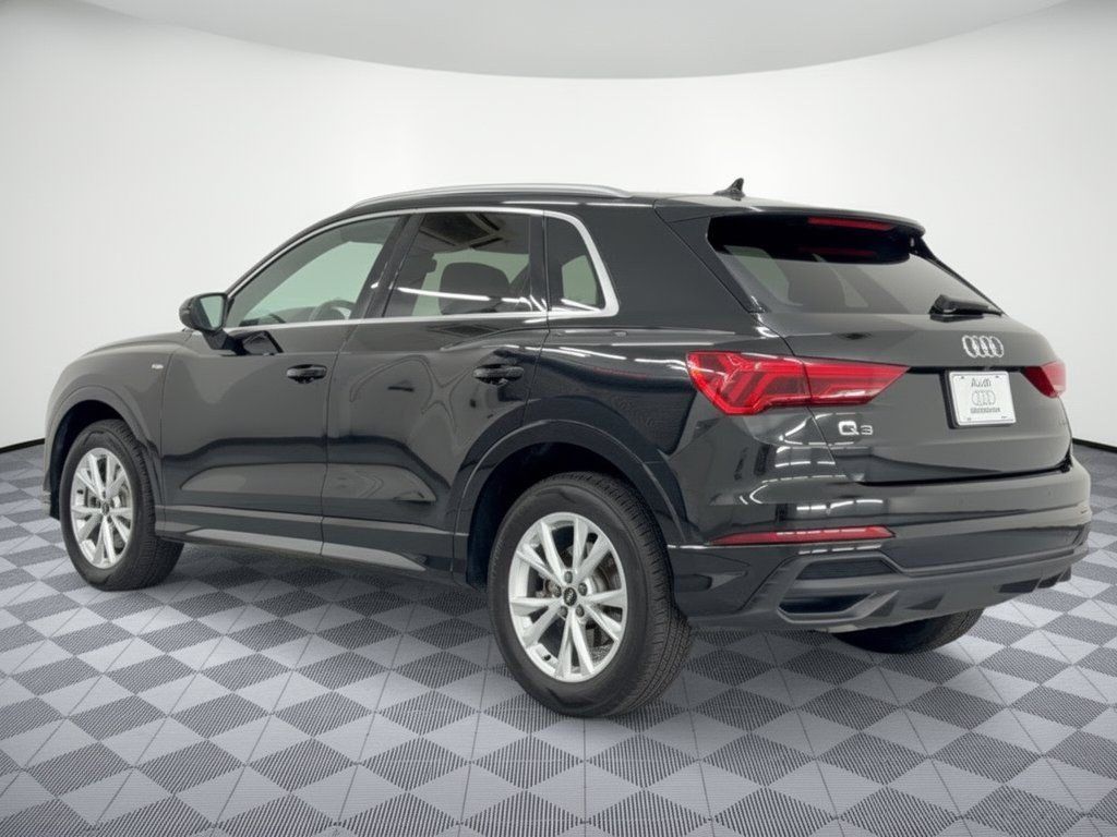 Used 2025 Audi Q3 2.0T Premium AWD/4WD image 3