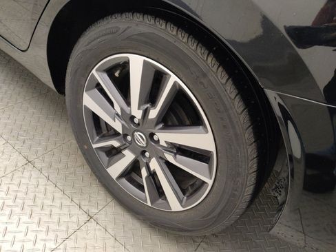 Used 2021 Nissan Versa SV FWD image 31