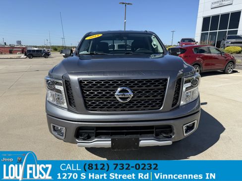 Used 2018 Nissan Titan PRO-4X image 3