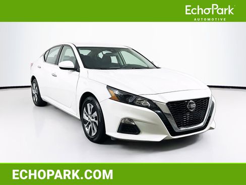 Used 2022 Nissan Altima 2.5 S image 1