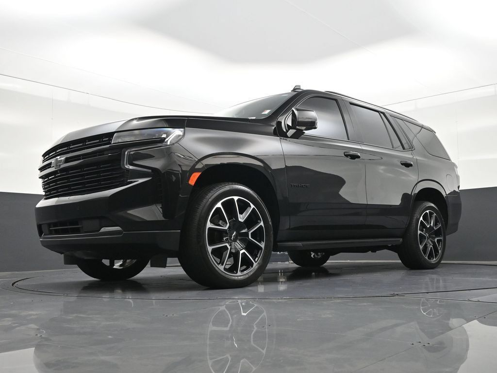 Used 2024 Chevrolet Tahoe RST w/ Luxury Package RWD image 28