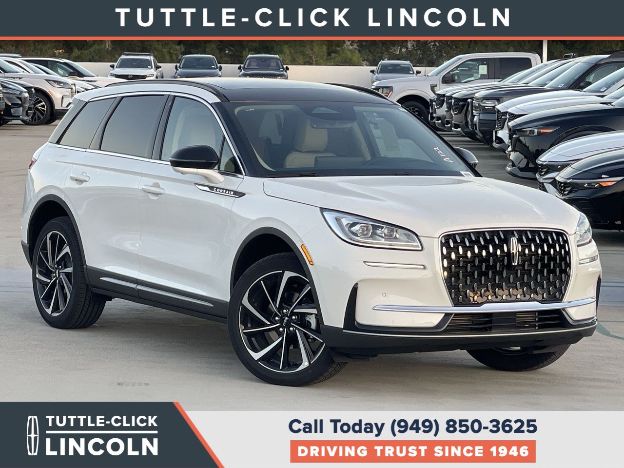 New 2025 Lincoln Corsair Reserve w/ Equipment Group 202A FWD image 1