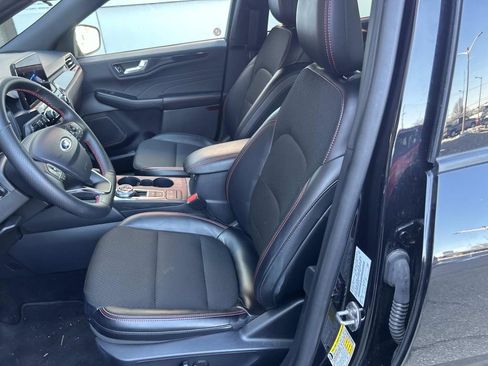 Used 2025 Ford Escape ST-Line image 15