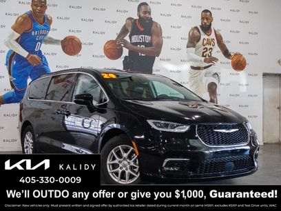 Used 2024 Chrysler Pacifica Touring-L