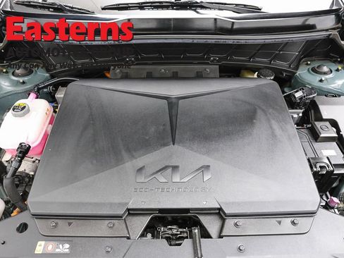 Used 2023 Kia Niro Wind w/ Wind Preserve Package FWD image 7