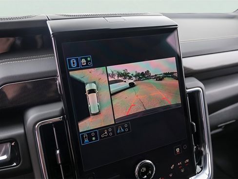 Used 2026 GMC Yukon XL Elevation image 20