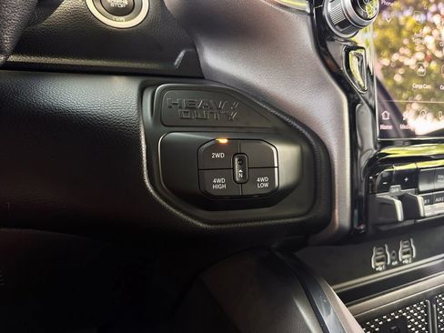 Used 2025 RAM 2500 Laramie w/ Sport Appearance Package AWD/4WD image 18