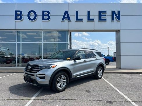 Used 2024 Ford Explorer XLT w/ Equipment Group 202A image 1