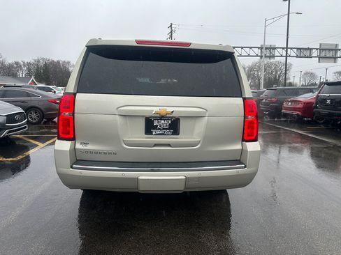 Used 2016 Chevrolet Suburban LTZ image 4