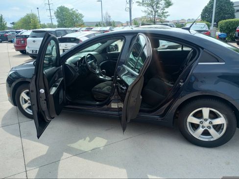 Used 2014 Chevrolet Cruze LT image 3
