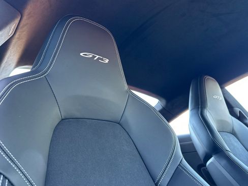 Used 2022 Porsche 911 GT3 image 18