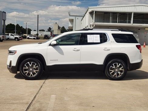Certified 2023 GMC Acadia SLE w/ Driver Convenience Package AWD/4WD image 4