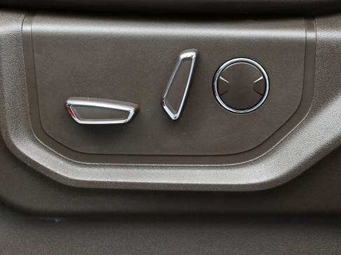 Used 2022 Ford F250 King Ranch w/ FX4 Off-Road Package image 10