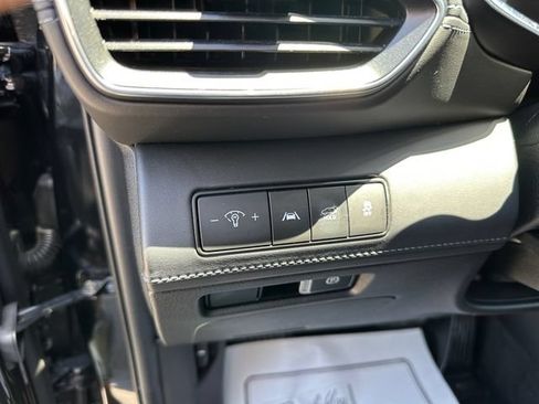 Used 2022 Hyundai Santa Fe SEL w/ Convenience + Premium Package AWD/4WD image 23