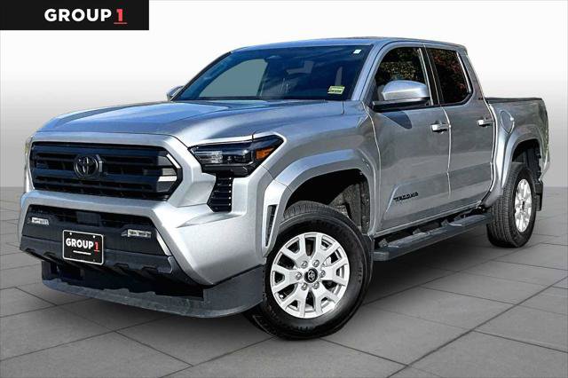Certified 2025 Toyota Tacoma SR5 AWD/4WD image 2