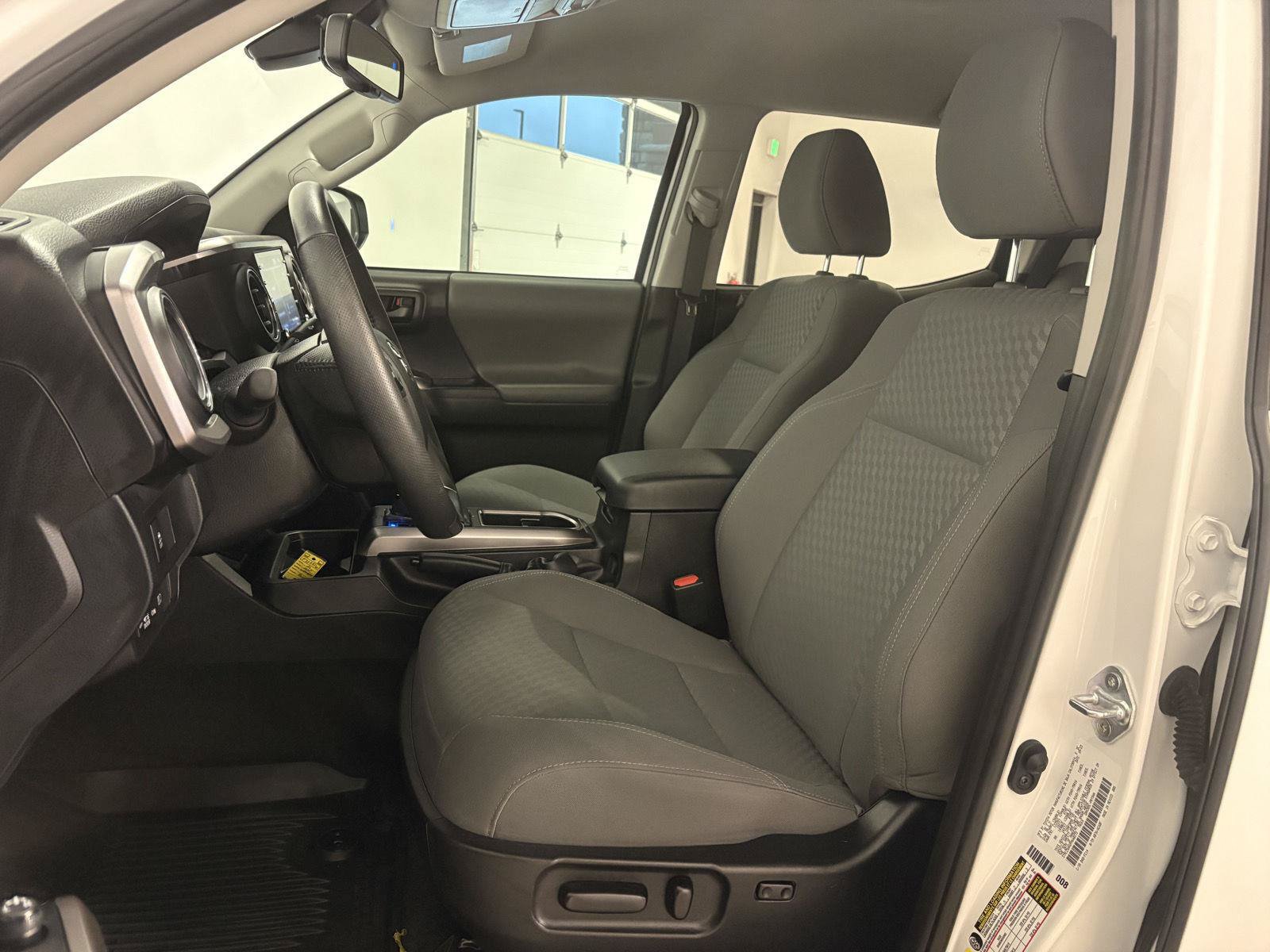 Used 2023 Toyota Tacoma SR5 w/ Technology Package AWD/4WD image 22