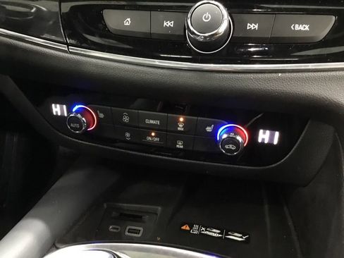 Used 2023 Buick Enclave Essence w/ Experience Buick Package image 30