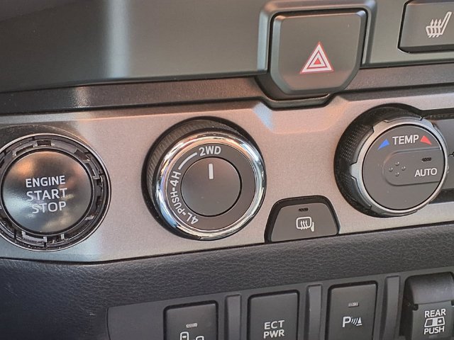 Used 2019 Toyota Tacoma TRD Off-Road AWD/4WD image 14