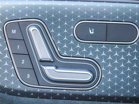 Certified 2025 Mercedes-Benz GLA 35 AMG 4MATIC image 23