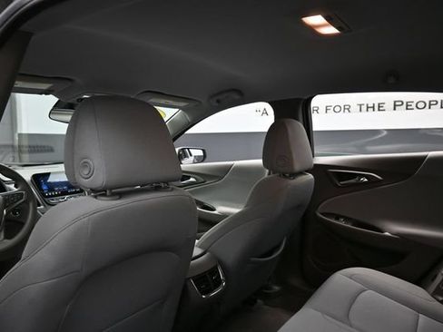 Used 2025 Chevrolet Malibu LT FWD image 25