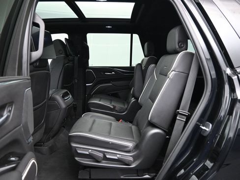 Used 2023 Cadillac Escalade Sport w/ Touring Package AWD/4WD image 28
