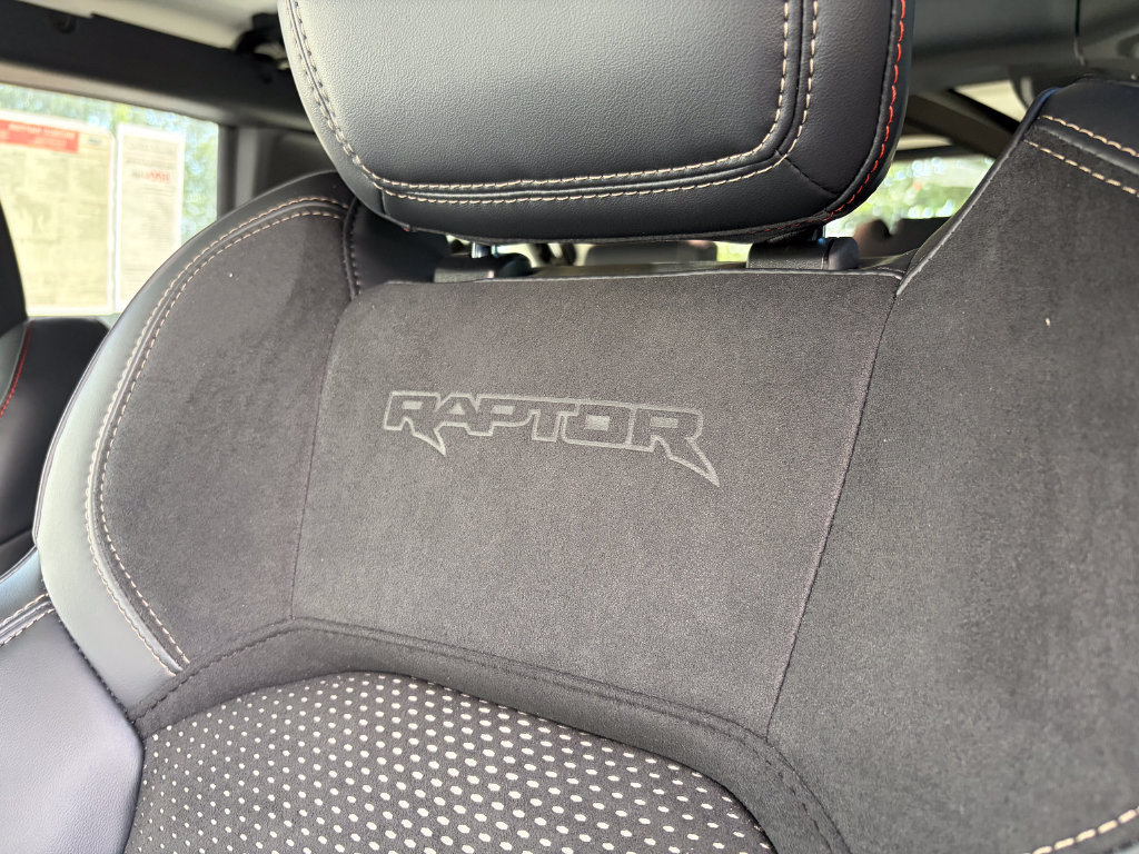 New 2026 Ford Bronco Raptor w/ Interior Carbon Fiber Pack AWD/4WD image 13