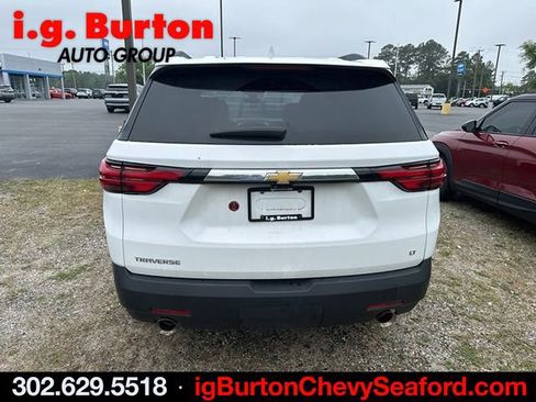 Used 2023 Chevrolet Traverse LT w/ LT Premium Package FWD image 6