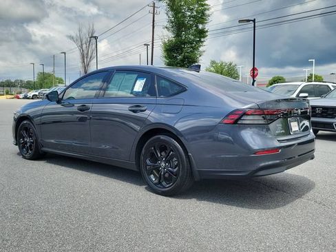 Certified 2025 Honda Accord SE image 6