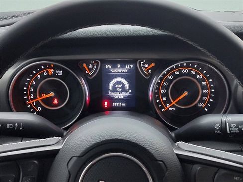 Certified 2023 Jeep Gladiator Sport S image 15