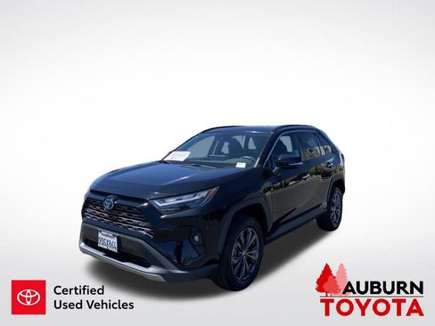 Certified 2022 Toyota RAV4 Limited AWD/4WD image 4