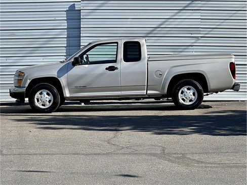 Used 2005 Chevrolet Colorado LS image 13