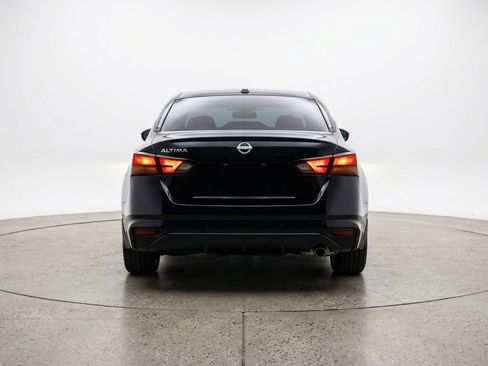 Used 2025 Nissan Altima 2.5 SV image 7