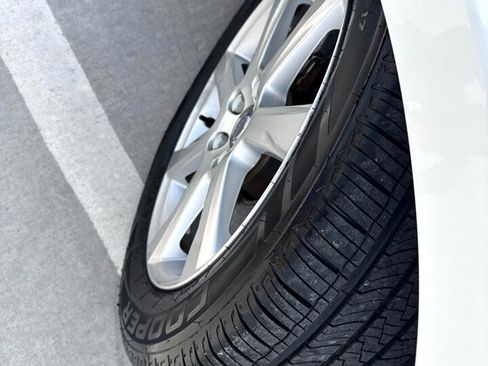 Used 2016 Volvo V60 T5 Premier image 2