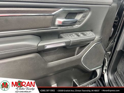 Used 2025 RAM 1500 Laramie AWD/4WD image 16