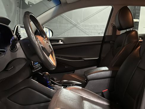 Used 2020 Hyundai Tucson Limited AWD/4WD image 10